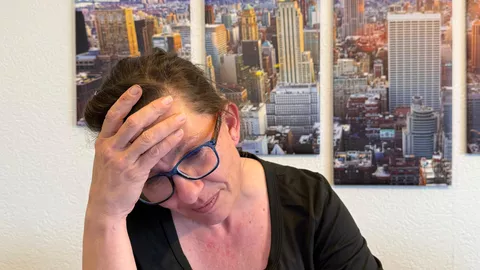 Maria Lässig - verwundert bei der Website Analyse